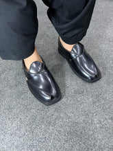 Midnight Black Peshawari Chappal